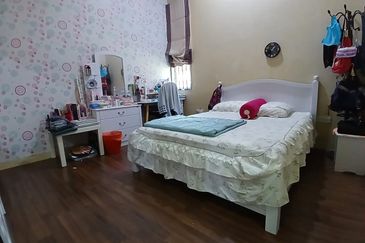 TAMAN ANGGERIK UTAMA