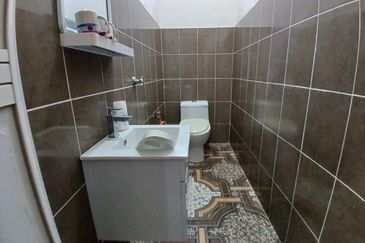 TAMAN ANGGERIK UTAMA