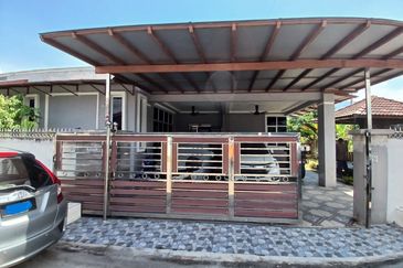 TAMAN ANGGERIK UTAMA