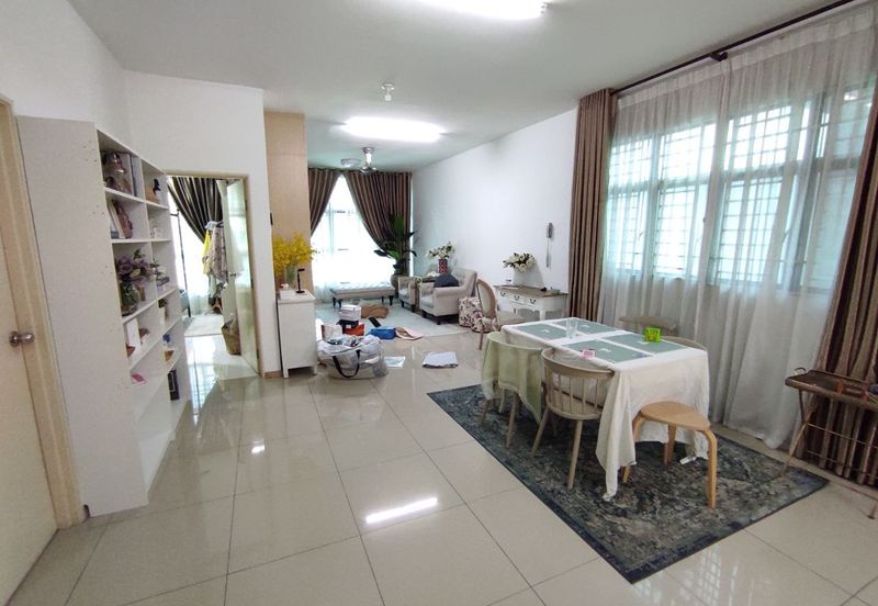 Vista Alam Serviced Apartment