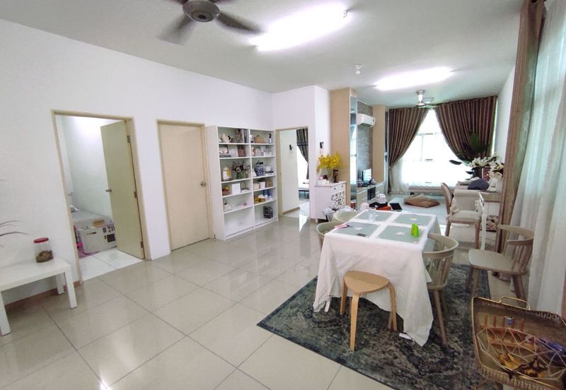 Vista Alam Serviced Apartment