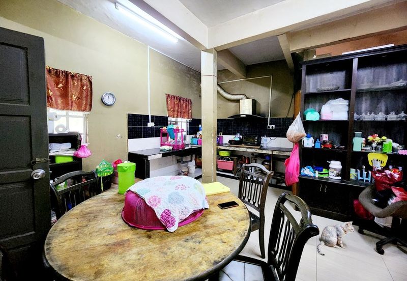 FOR SALE   Renovated Jalan Tanjung Agas  Jalan Kebun Seksyen 30  Single Storey House  Shah Alam.