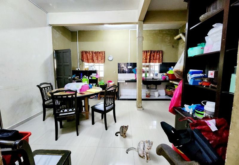 FOR SALE   Renovated Jalan Tanjung Agas  Jalan Kebun Seksyen 30  Single Storey House  Shah Alam.