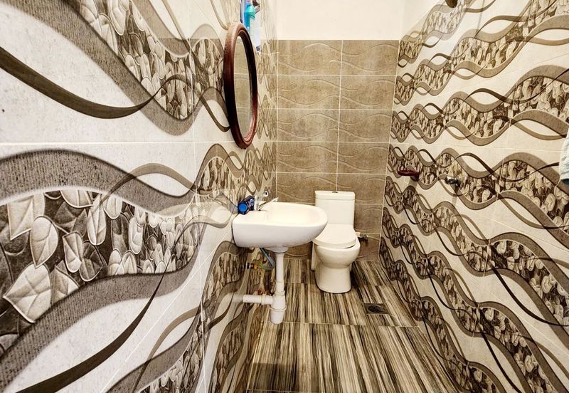 FOR SALE   Renovated Jalan Tanjung Agas  Jalan Kebun Seksyen 30  Single Storey House  Shah Alam.