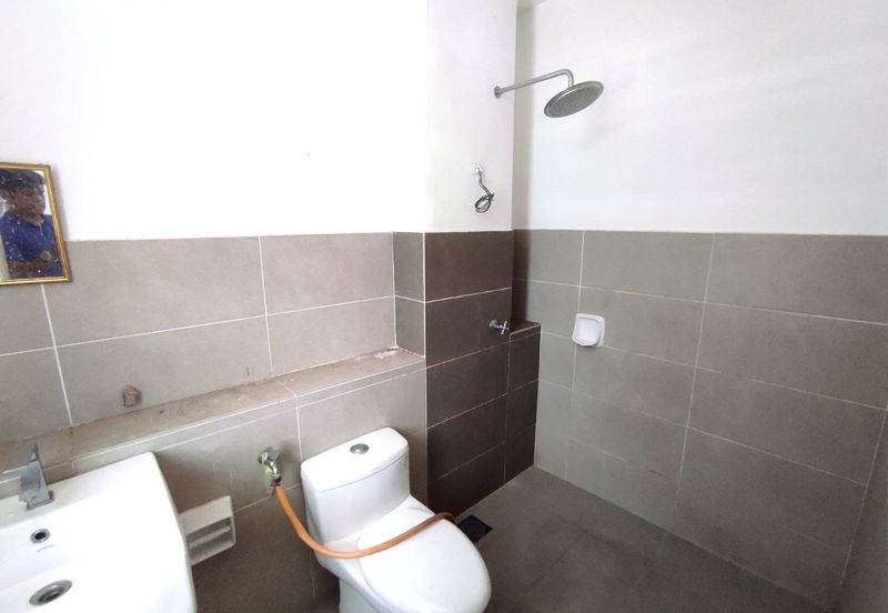 Taman Muzaffar Heights