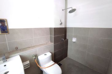 Taman Muzaffar Heights