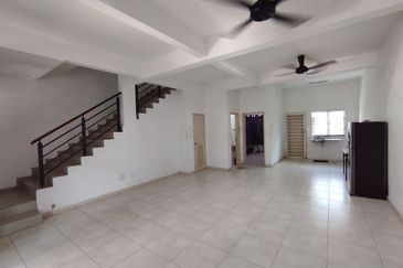 Taman Muzaffar Heights