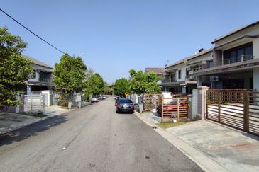 Taman Muzaffar Heights