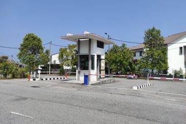 Taman Muzaffar Heights