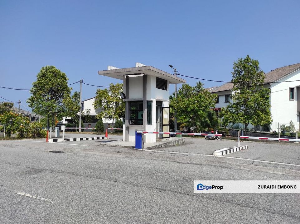 FOR SALE Double Storey Link (Inter unit)  Taman Muzaffar Heights,  Scientex Ayer Keroh, Melaka, Ayer Keroh