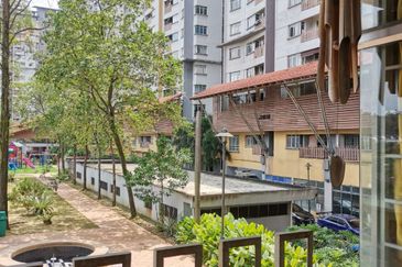 Perdana Exclusive Condominium