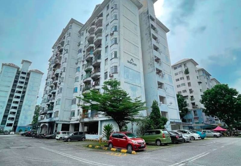 Tasik Heights Apartment