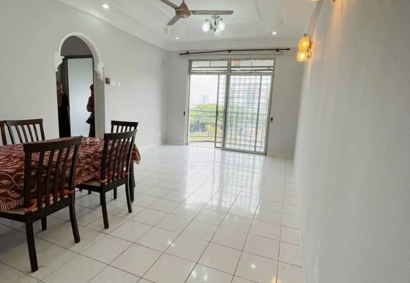 Tasik Heights Apartment