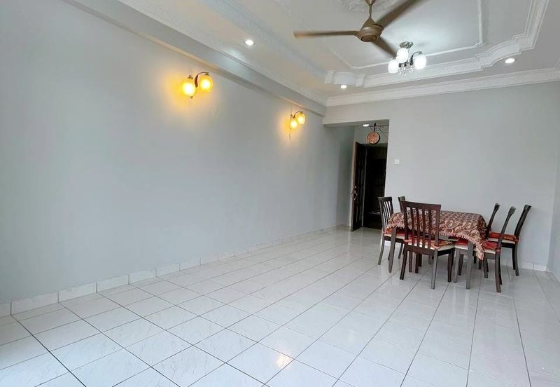 Tasik Heights Apartment