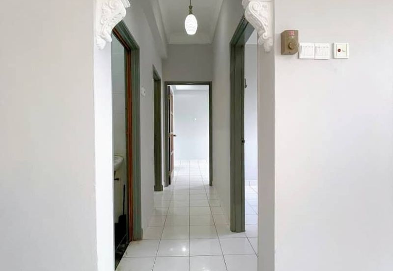 Tasik Heights Apartment