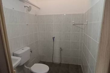 Taman Baiduri, Dengkil