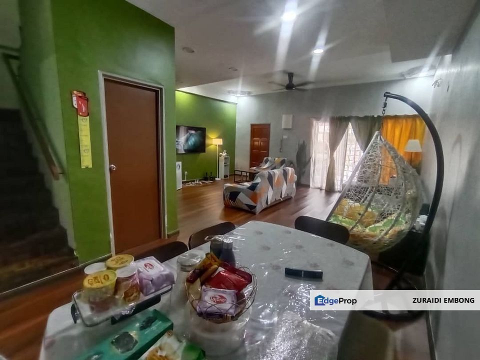 TO SALE Taman Baiduri Double Storey Intermediate Dengkil, Selangor, Dengkil