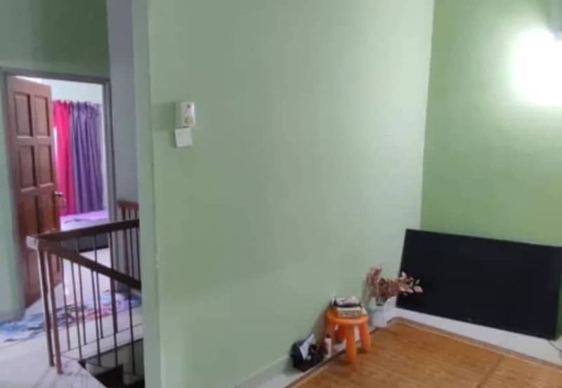 Taman Baiduri, Dengkil