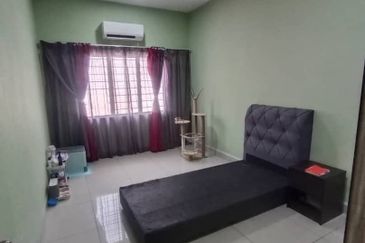 Taman Baiduri, Dengkil