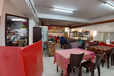 Putra Villa Kondominium