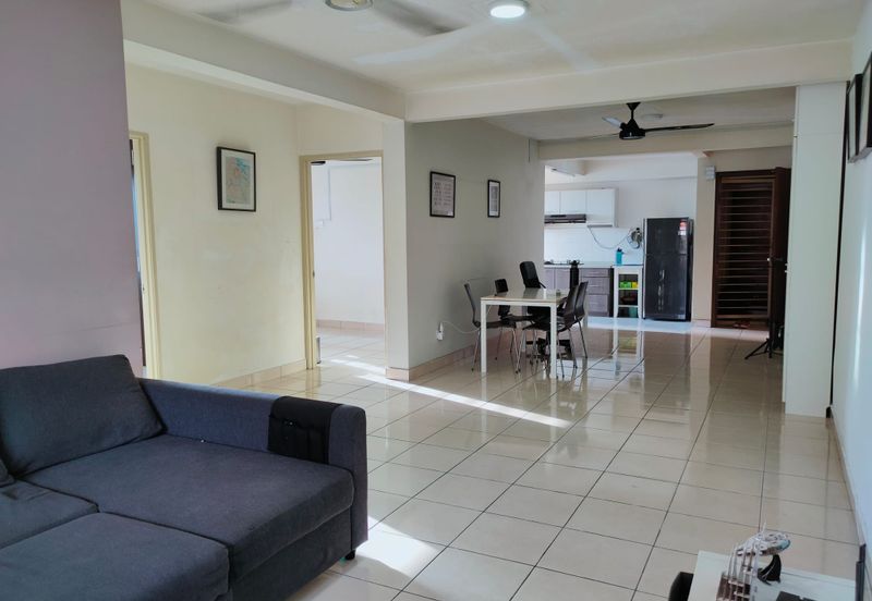 Putra Villa Kondominium