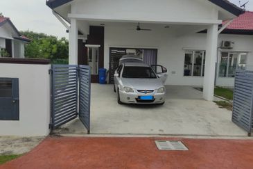FOR SALE Taman Mawar 2, Jalan Lombong Perak 3, Kg Lombong, Seksyen 29 Kota Kemuning Shah Alam