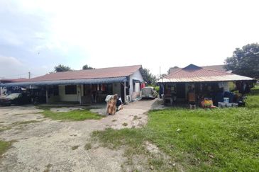 FOR SALE / UNTUK DIJUAL Tanah Lot (Land) Kampung Tengah Puchong Selangor