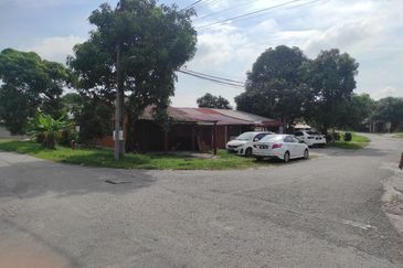 FOR SALE / UNTUK DIJUAL Tanah Lot (Land) Kampung Tengah Puchong Selangor