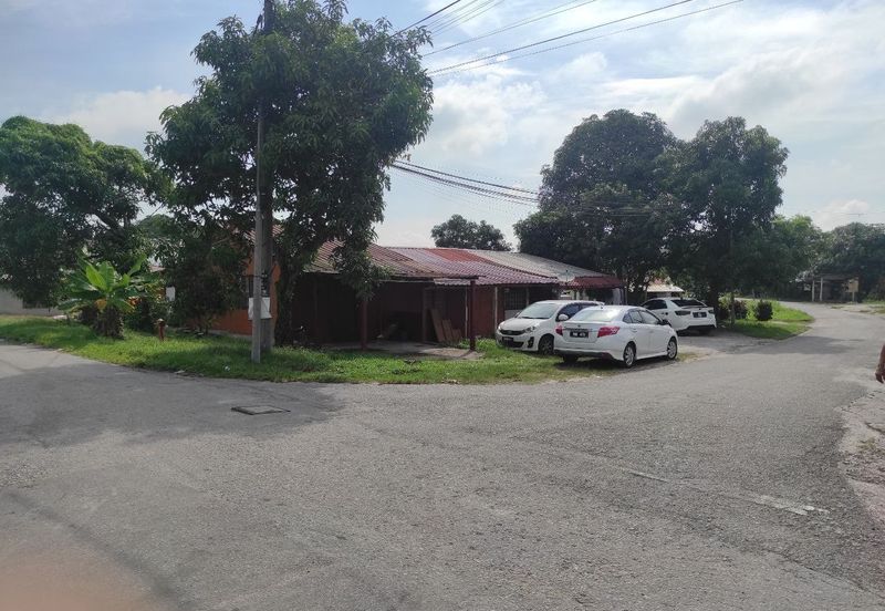 FOR SALE / UNTUK DIJUAL Tanah Lot (Land) Kampung Tengah Puchong Selangor