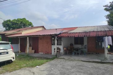 FOR SALE / UNTUK DIJUAL Tanah Lot (Land) Kampung Tengah Puchong Selangor