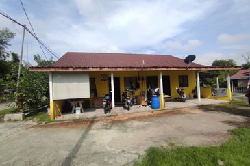 FOR SALE / UNTUK DIJUAL Tanah Lot (Land) Kampung Tengah Puchong Selangor