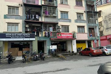 Pangsapuri Jati (Taman Mas Sepang)