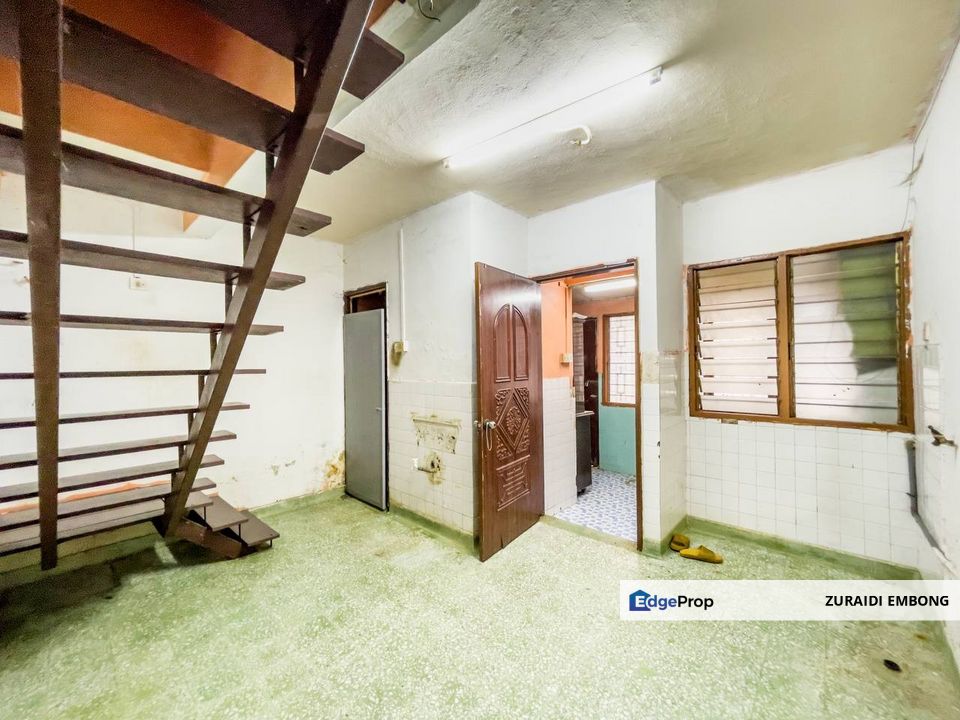 FOR SALE / UNTUK DIJUAL Double Storey, Taman Bukit Anggerik, Cheras , Kuala Lumpur, Kuala Lumpur, Cheras