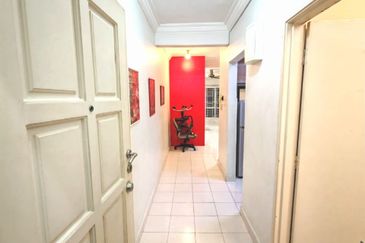 PUNCAK BANYAN CONDOMINIUM