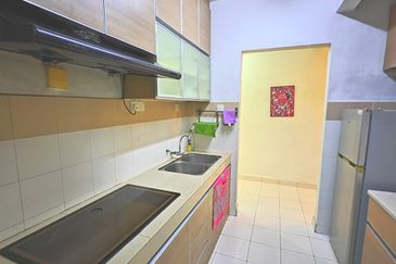 PUNCAK BANYAN CONDOMINIUM