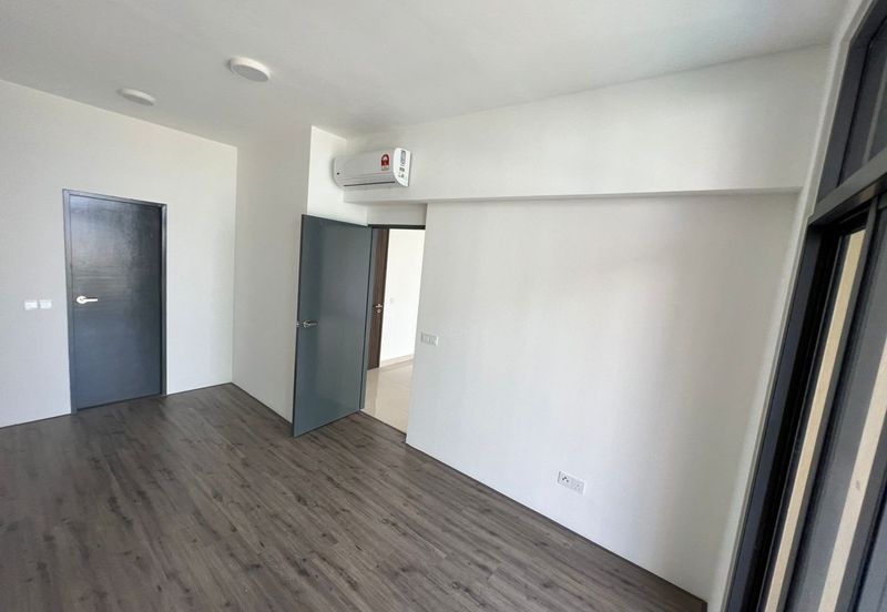 Henna Residence @ The Quartz