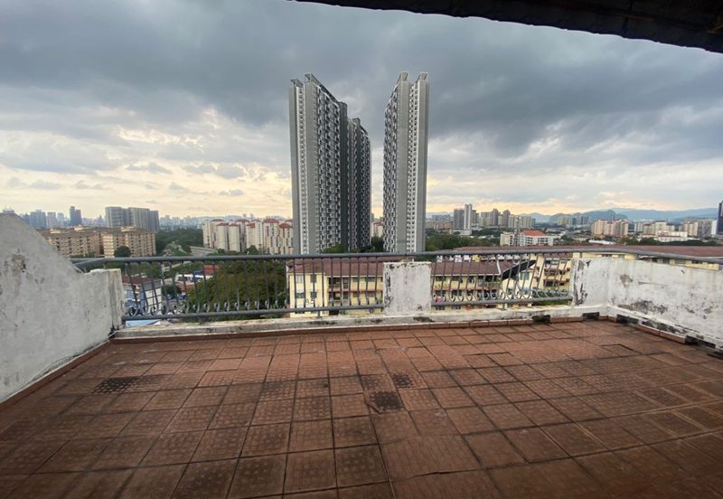 Sri Kinabalu Condominium