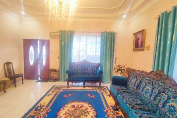 FOR SALE / UNTUK DIJUAL Banglo Setingkat Renovated Selayang Baru Gombak Selangor 