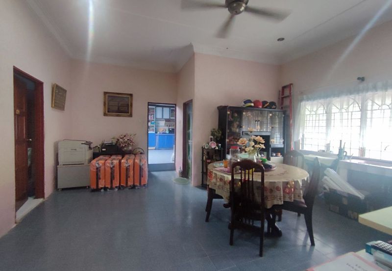 FOR SALE / UNTUK DIJUAL Banglo Setingkat Renovated Selayang Baru Gombak Selangor 