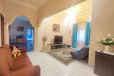 FOR SALE / UNTUK DIJUAL Banglo Setingkat Renovated Selayang Baru Gombak Selangor 