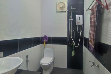 FOR SALE / UNTUK DIJUAL Banglo Setingkat Renovated Selayang Baru Gombak Selangor 