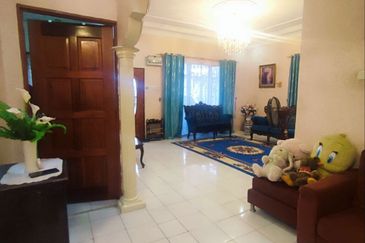 FOR SALE / UNTUK DIJUAL Banglo Setingkat Renovated Selayang Baru Gombak Selangor 
