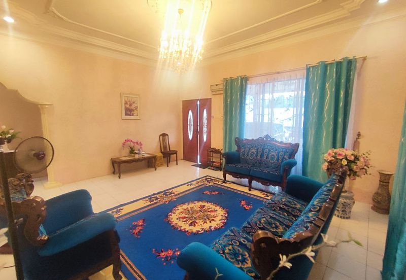 FOR SALE / UNTUK DIJUAL Banglo Setingkat Renovated Selayang Baru Gombak Selangor 