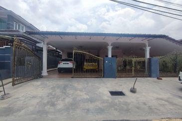 FOR SALE / UNTUK DIJUAL Banglo Setingkat Renovated Selayang Baru Gombak Selangor 