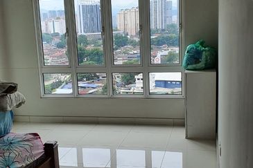 Royal Regent Sri Putramas III