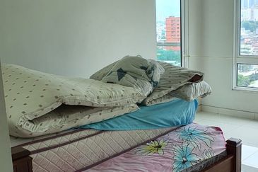 Royal Regent Sri Putramas III