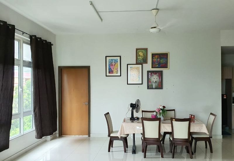 Royal Regent Sri Putramas III