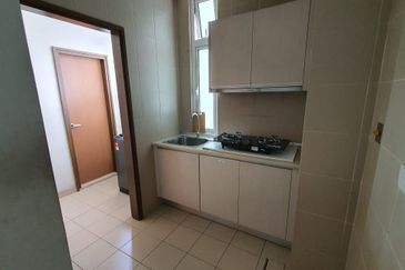 Royal Regent Sri Putramas III