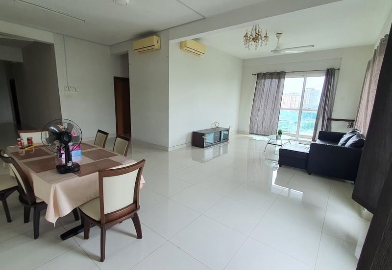 Royal Regent Sri Putramas III