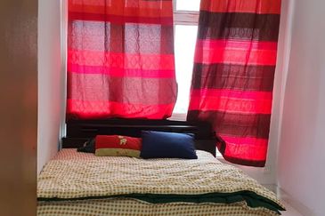 Royal Regent Sri Putramas III